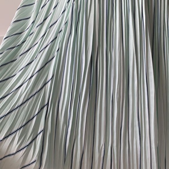 🌷🌷🌷Vince crushed panel stripe midi mint size M - Picture 3 of 8